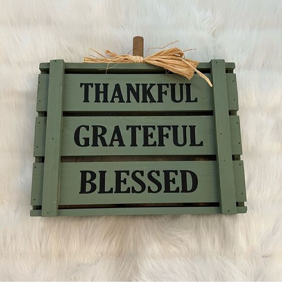 Thankful Grateful Blessed Wooden Rustic Sign - Picture 1 of 2